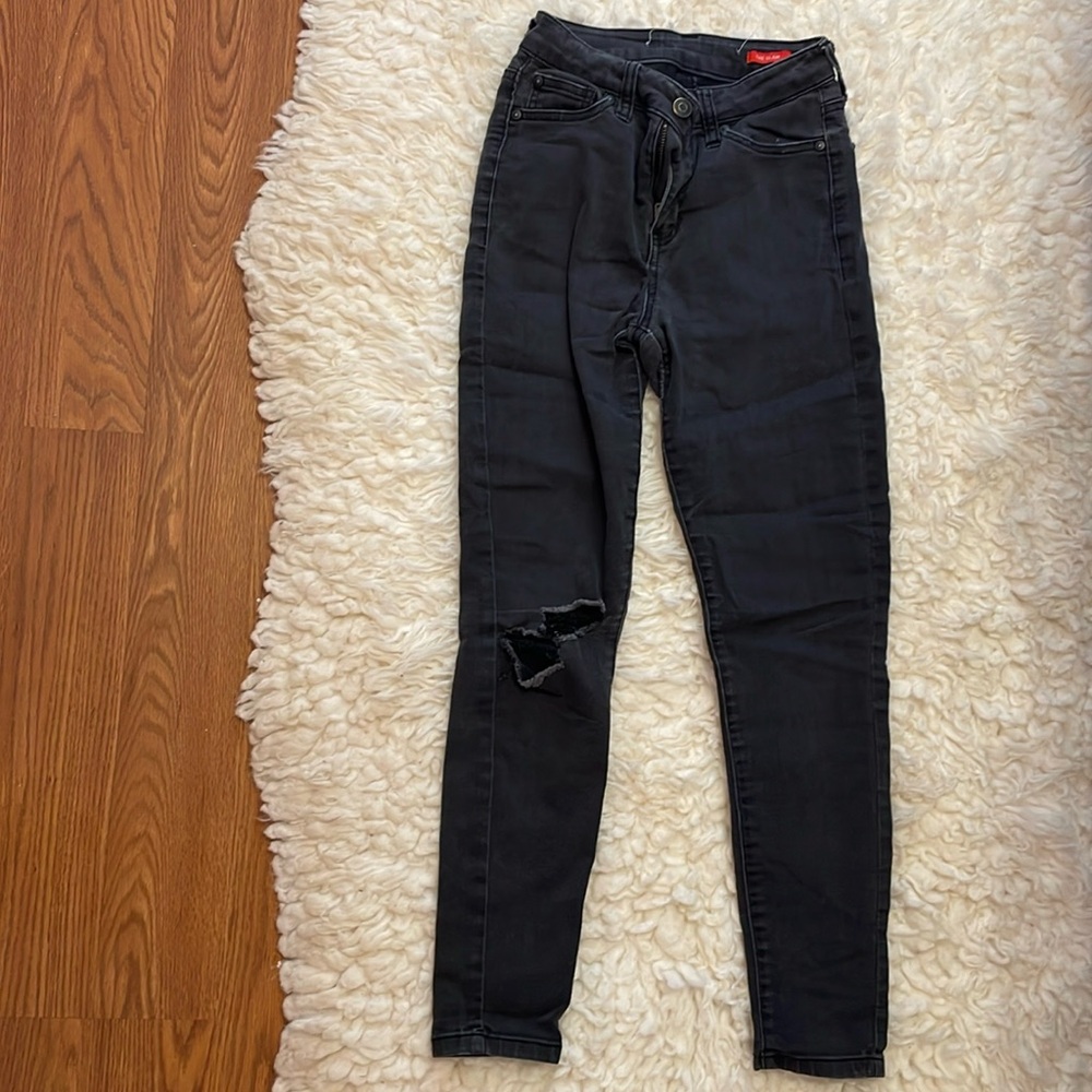 The Glam Black Ripped Jeans